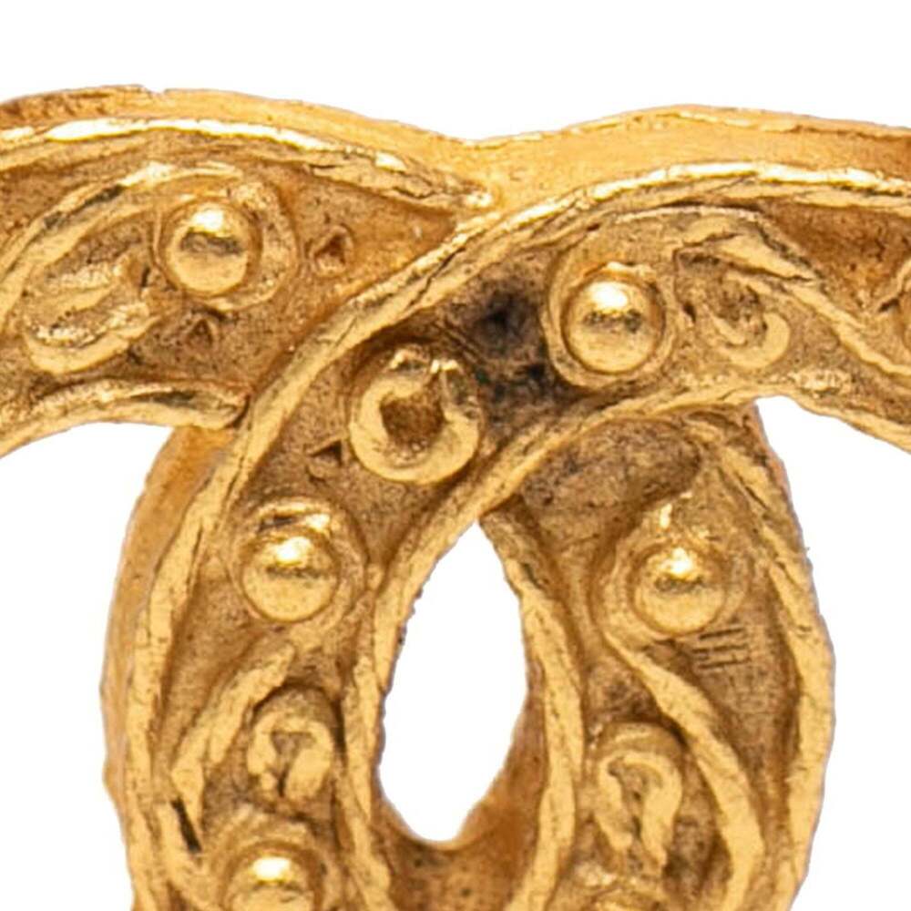 CHANEL Gold Logo Brooch - Picture 4 of 5